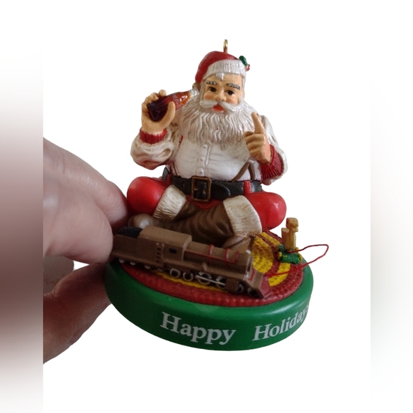 Coca Cola trim a tree collection of 4 Santa ornaments. 1934 -1958 art - Picture 6 of 12